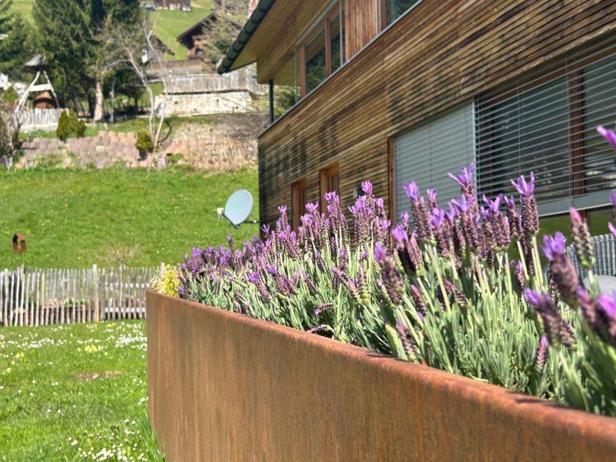 Hus9 Apartment Mittelberg Bagian luar foto